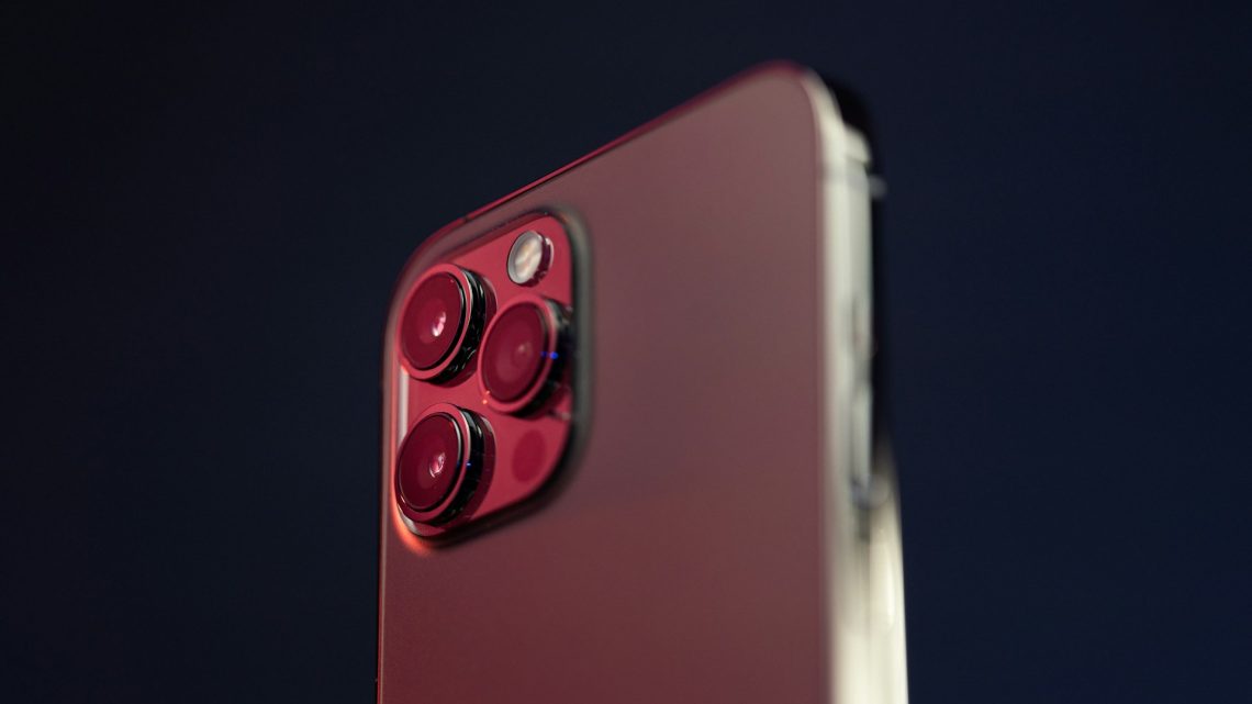 O Futuro Dobrável da Apple e as Lições de Hardware do Passado